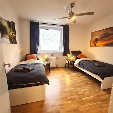 Moderne Mit Balkon Und Anbindung Apartment *
