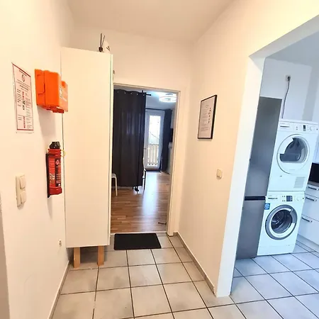 Moderne Mit Balkon Und Anbindung Apartamento