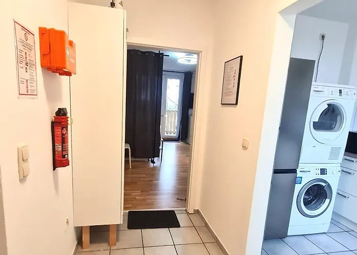Moderne Mit Balkon Und Anbindung Apartment